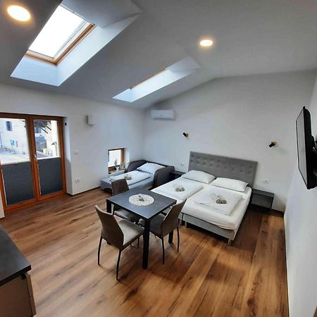 Apartments Hlapi With Spa Kobarid Exterior foto
