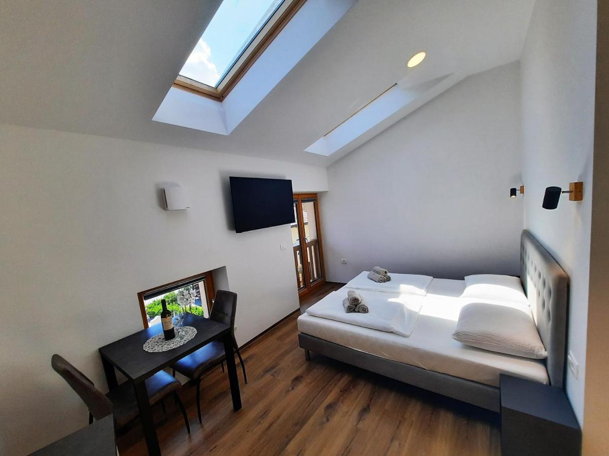 Apartments Hlapi With Spa Kobarid Exterior foto